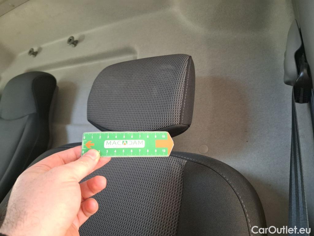  Renault  Master  III Fourgon L2H2 3 5 Grand Confort dCi 135CV BVM6 E6dT #23