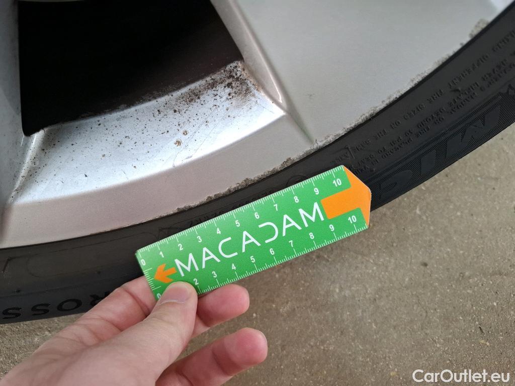  Volkswagen  Golf  VOLKSWAGEN / 2020 / 5P / Berline 2.0 TDI SCR 115 DSG7 Life Busi #23