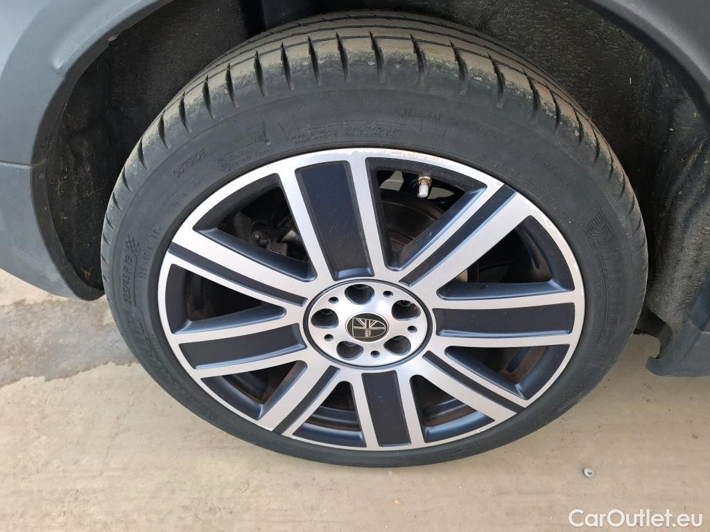  Mini  Countryman MINI  / 2016 / 5P / Crossover Cooper D Finition Yours 150 BVM6 #26