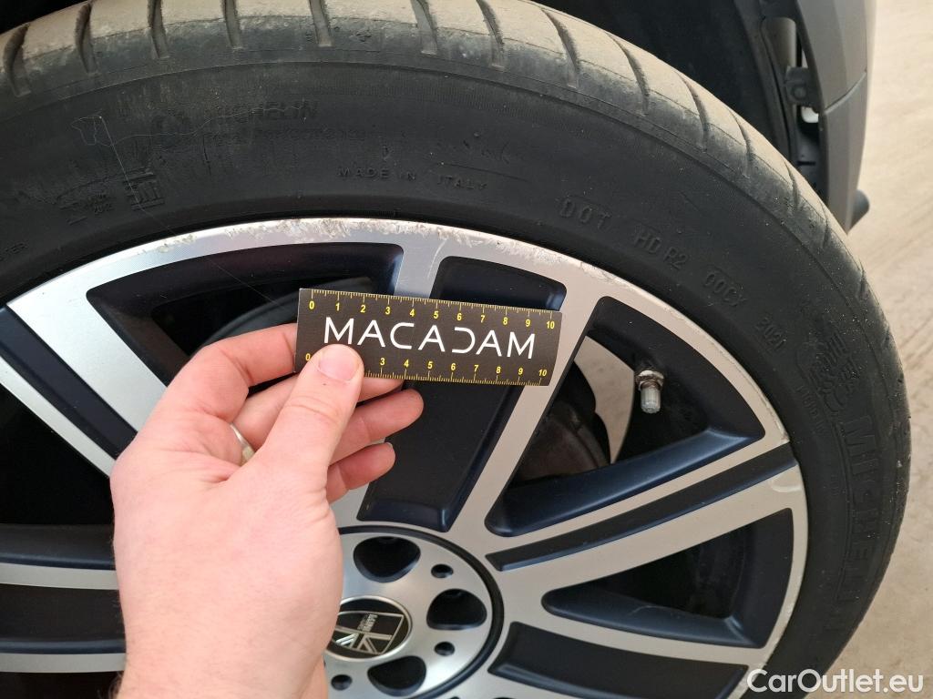  Mini  Countryman MINI  / 2016 / 5P / Crossover Cooper D Finition Yours 150 BVM6 #34