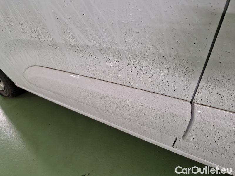  Opel  Combo  Life (E)  (2018) C.Life 1.5CDTI 96 Elegance+ #3