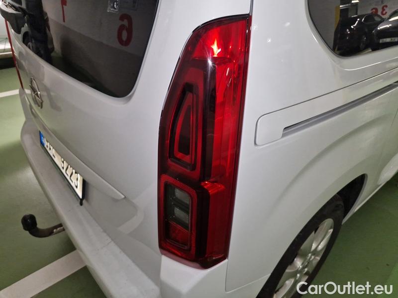  Opel  Combo  Life (E)  (2018) Com.L.1.5D 96 Elegance Plus 5d #21