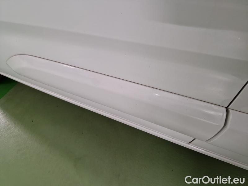  Opel  Combo  Life (E)  (2018) Com.L.1.5D 96 Elegance Plus 5d #6