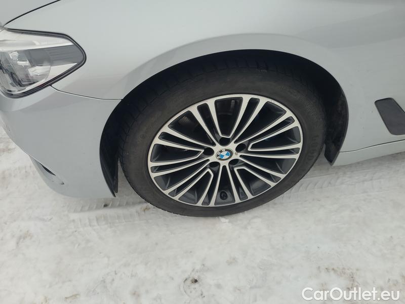  Bmw  Serie 5  Touring  (G31) (2017) 540i xD Touring #3
