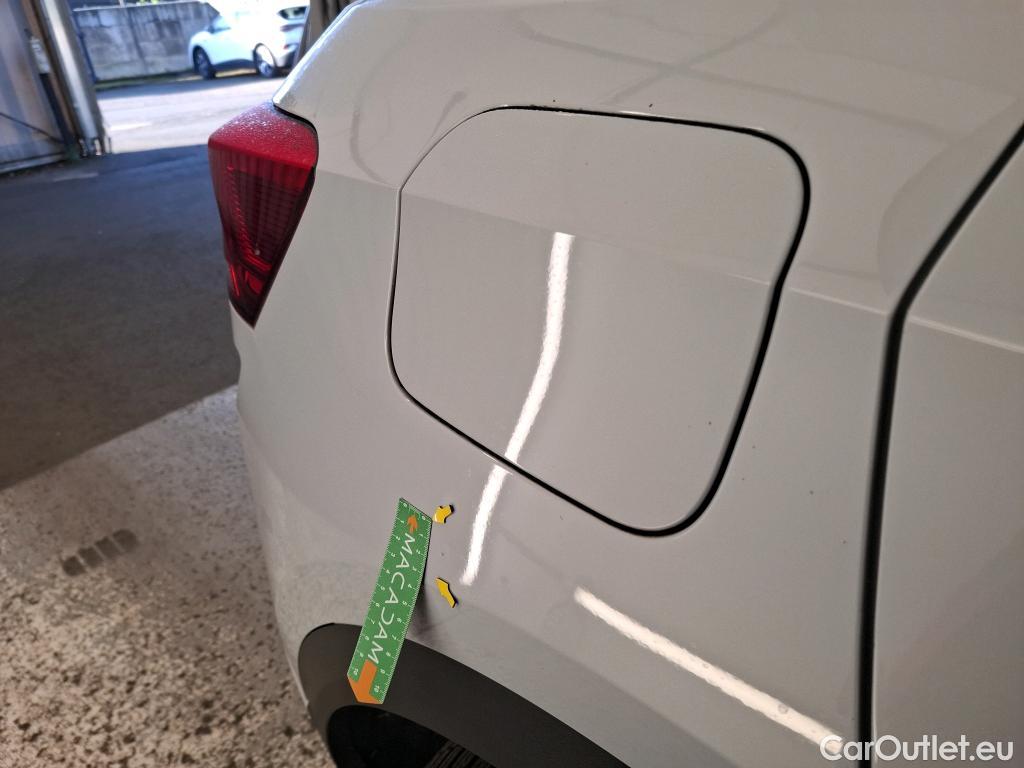  Volkswagen  T-ROC VOLKSWAGEN  / 2017 / 5P / SUV 1.5 TSI 150 EVO R-LINE DSG7 #26