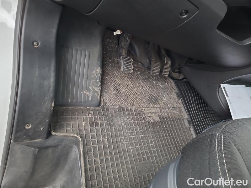  Fiat  Ducato  LCV 30 (2014)  2.2MTJ 140 33 L3H2 4d #13