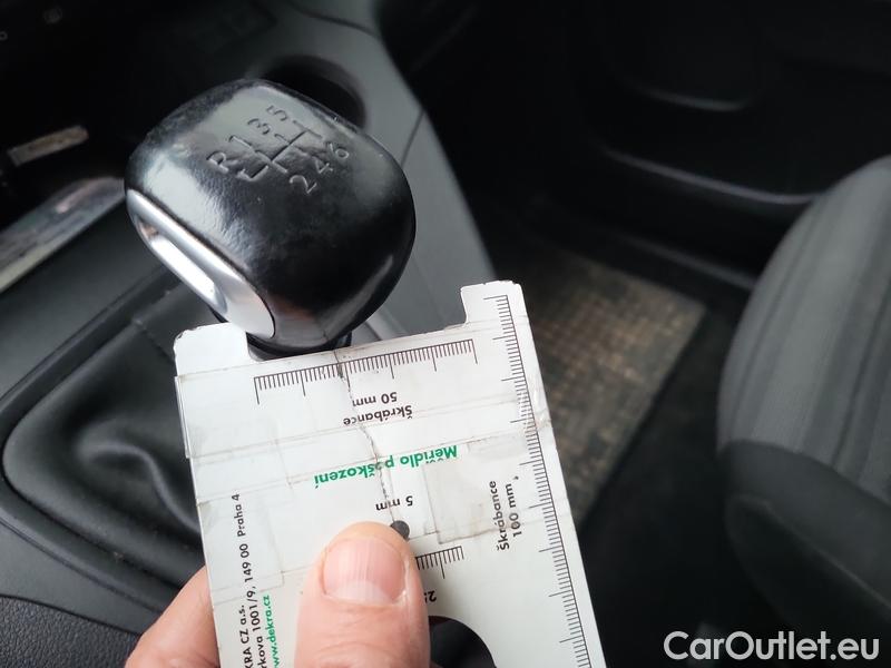  Opel  Combo  Life (E)  (2018) Com.L.1.5D 96 Elegance Plus 5d #4