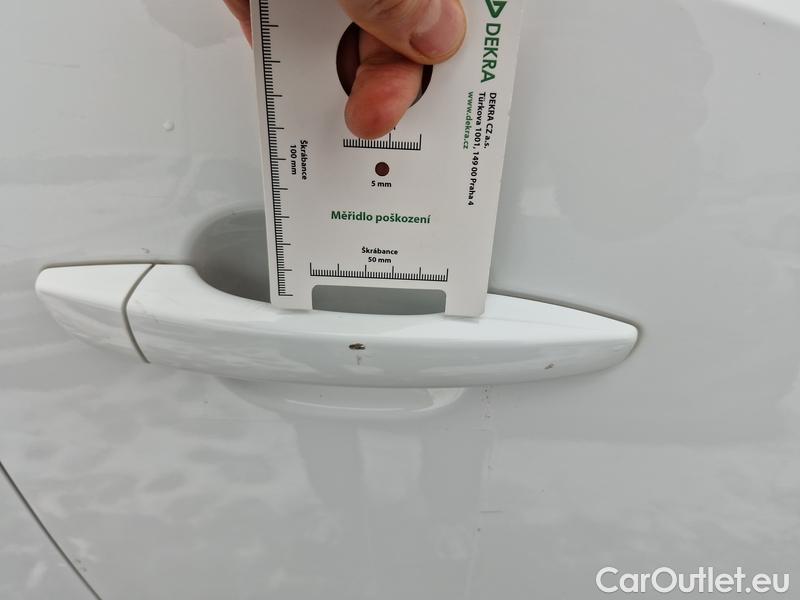  Opel  Combo  Life (E)  (2018) C.Life 1.5CDTI 96 Eleg.Plus  #23