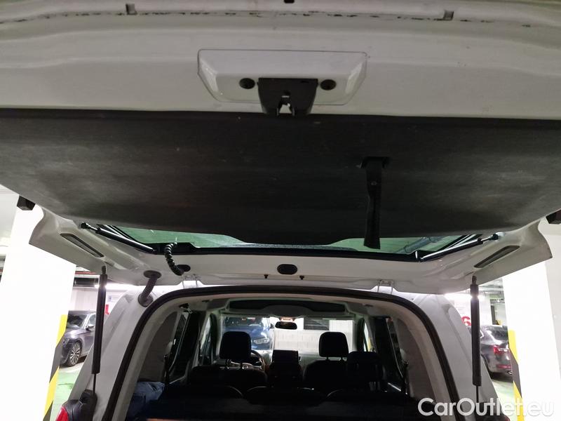  Opel  Combo  Life (E)  (2018) Com.L.1.5D 96 Elegance Plus 5d #17