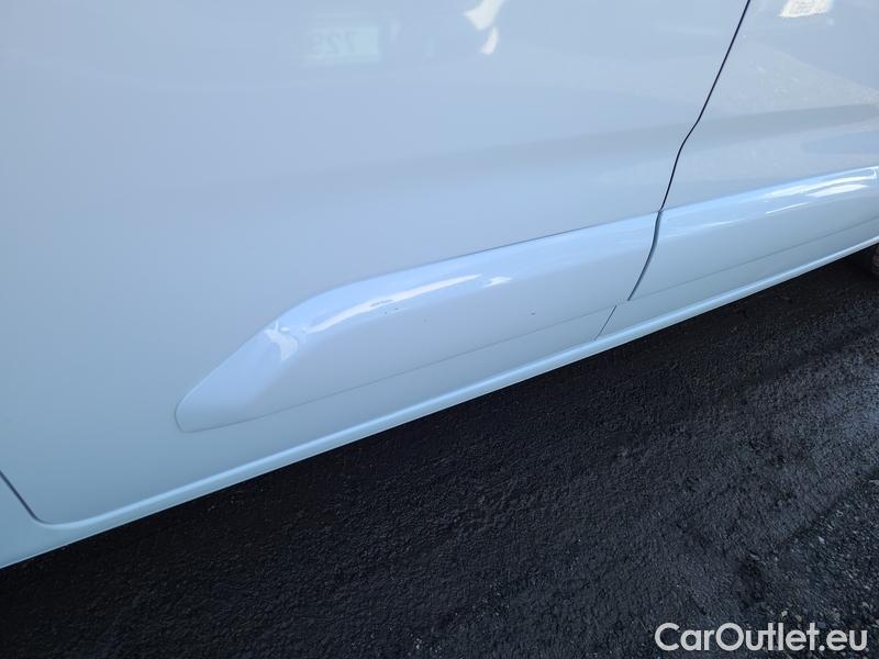  Opel  Combo  Life (E)  (2018) C.Life 1.5CDTI 96 Elegance+ #26