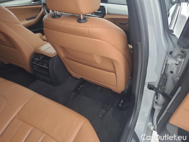  Bmw  Serie 5  Touring  (G31) (2017) 540i xD Touring #27