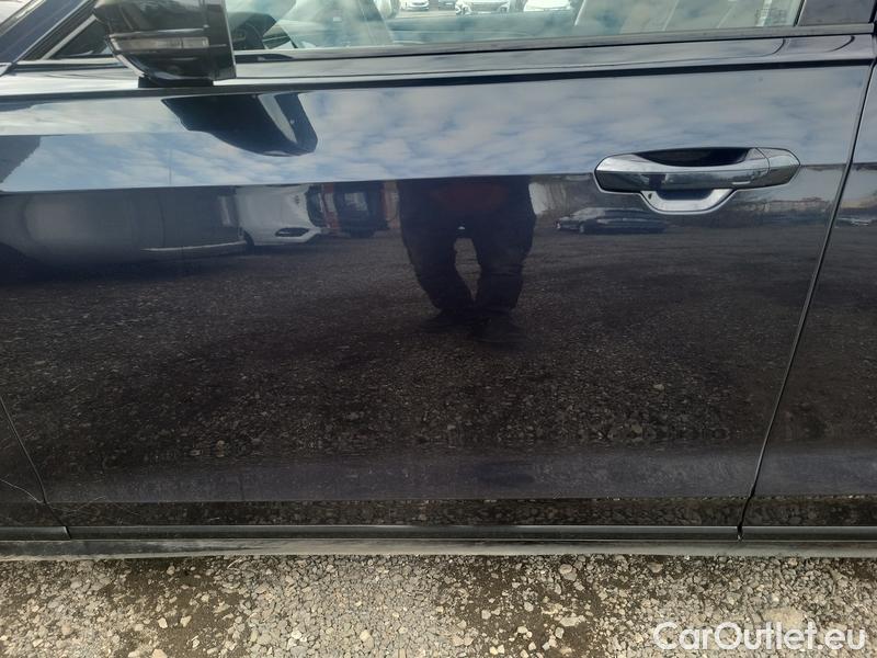  Audi  A8  (4N2/4N8)(10.2017->) S8 4.0 TFSI 420 quattro AT #11