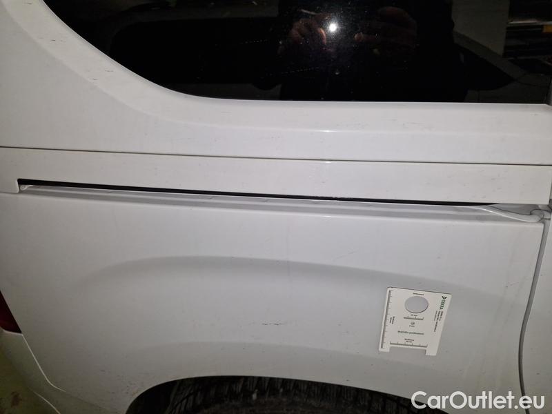  Opel  Combo  Life (E)  (2018) C.Life 1.5CDTI 96 Elegance+ #16