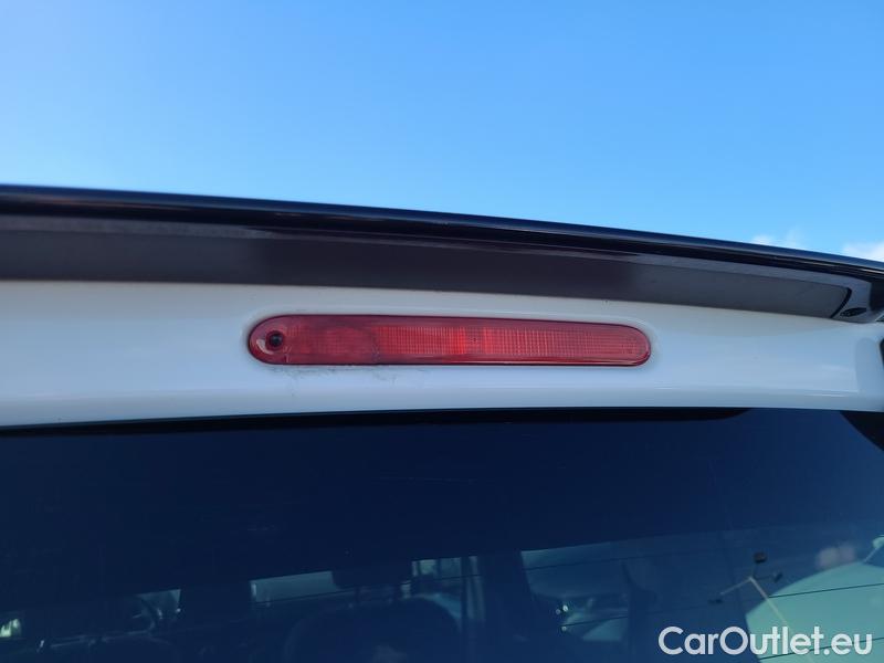  Opel  Combo  Life (E)  (2018) C.Life 1.5CDTI 96 Elegance+ #24