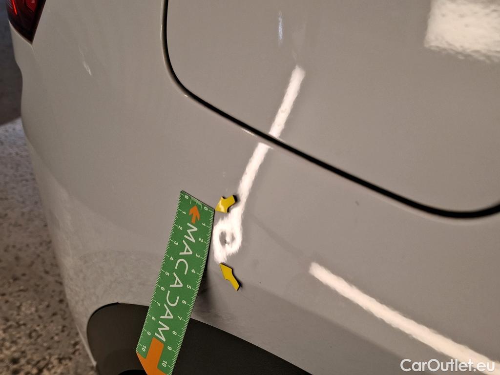  Volkswagen  T-ROC VOLKSWAGEN  / 2017 / 5P / SUV 1.5 TSI 150 EVO R-LINE DSG7 #27