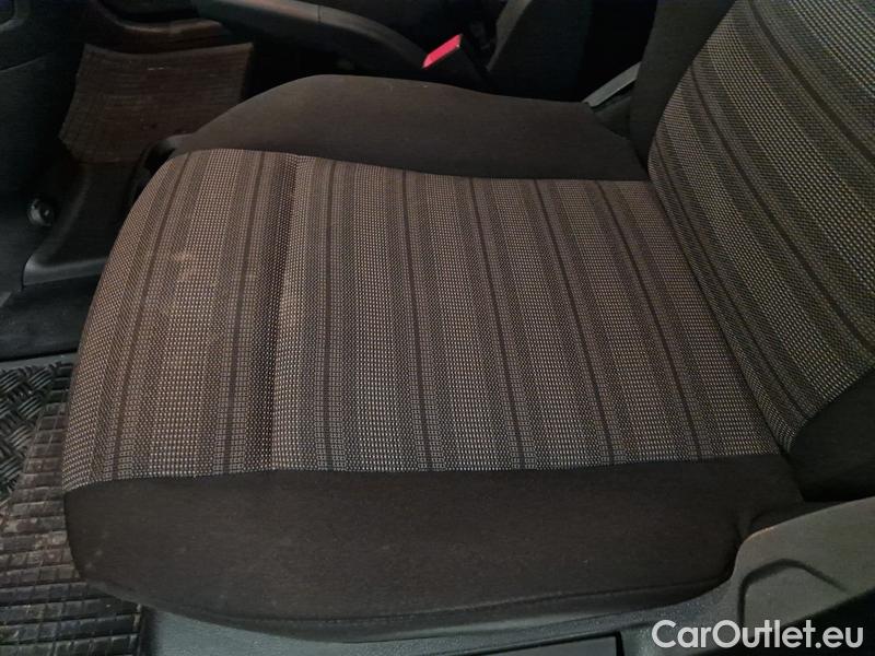  Opel  Combo  Life (E)  (2018) Com.L.1.5D 96 Elegance Plus 5d #9