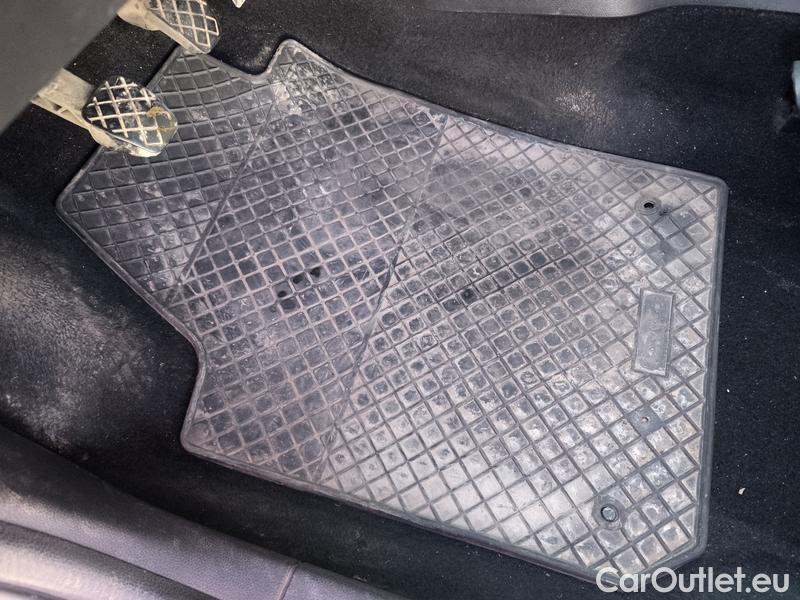  Skoda  Fabia  3 (2015)  1.0TSI 70 Active #14