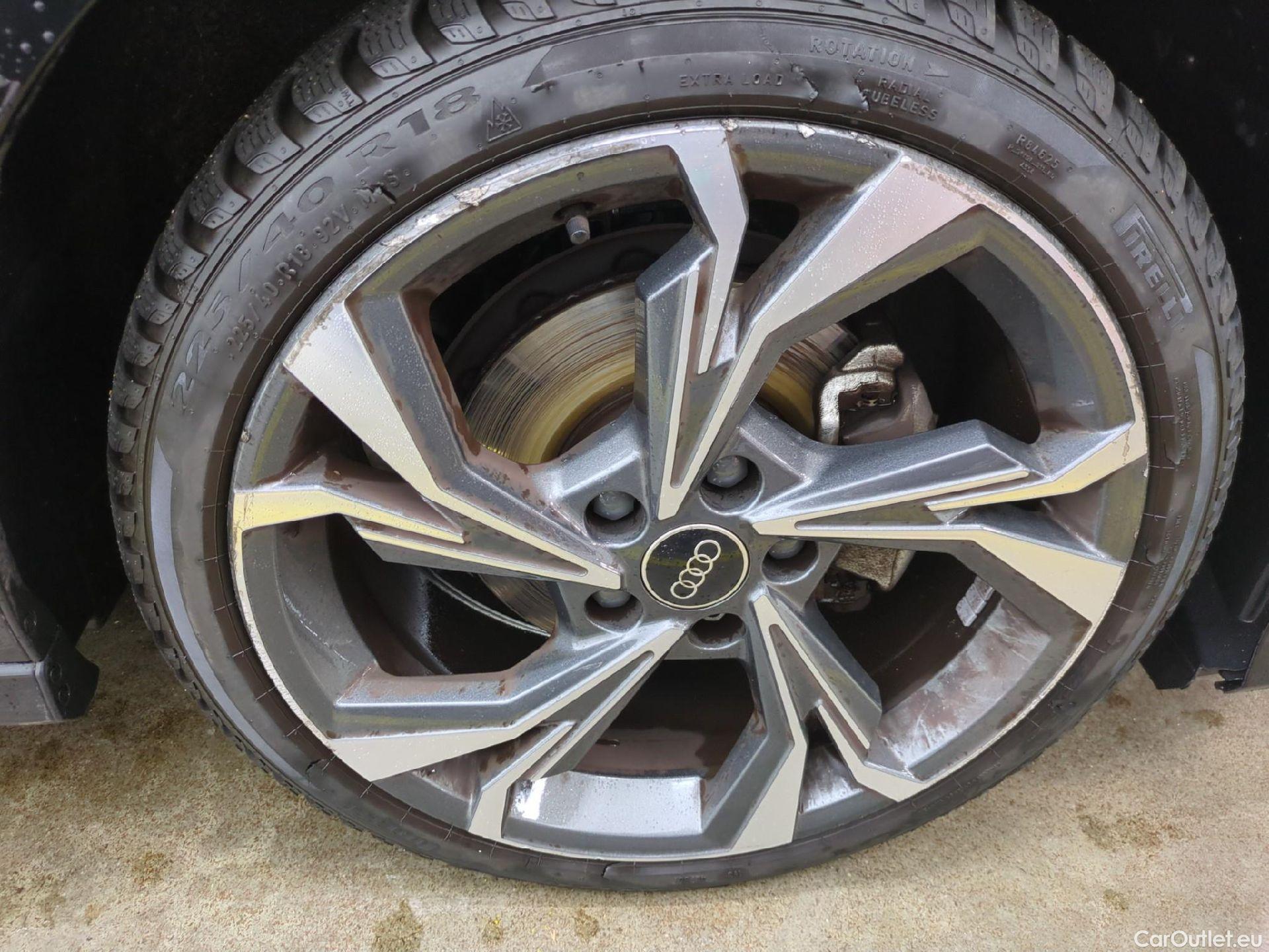  Audi  A3 AUDI  Sportback / 2020 / 5P / Berline 35 TFSI 150 MHEV S Tronic S Line #6