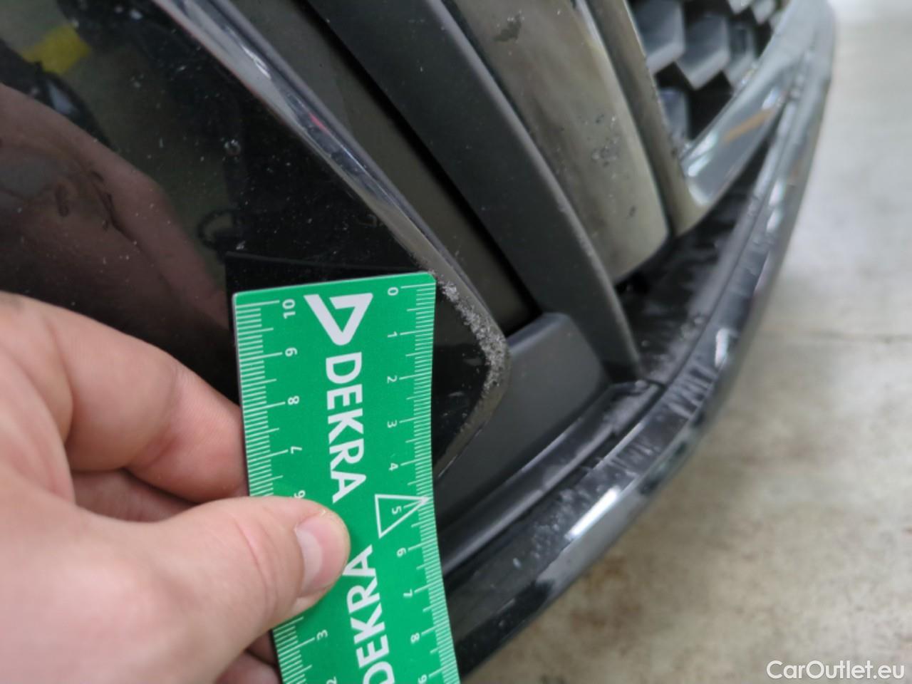  Audi  A3 AUDI  Sportback / 2020 / 5P / Berline 35 TFSI 150 MHEV S Tronic S Line #44