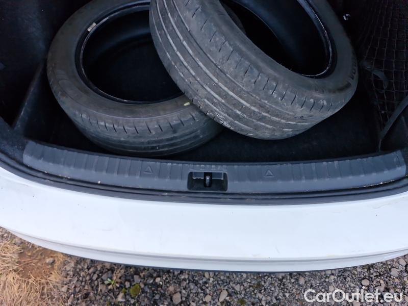  Skoda  Scala  (NW) (2019)  1.0 TSI 81 Style #9