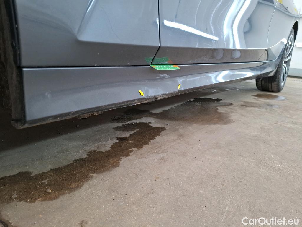  Bmw  Serie 3 BMW Série 3 Berline / 2018 / 4P / Berline 330e 292ch Edition Sport BVA8 Hybride #14