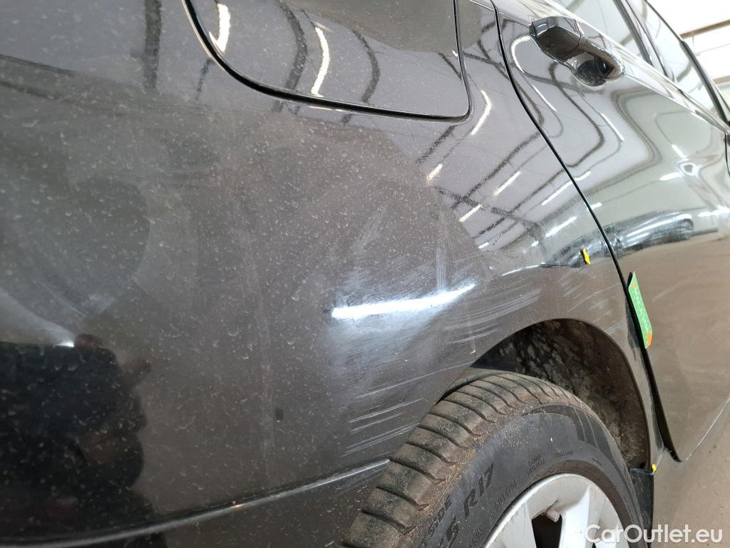  Bmw  Serie 2 BMW  Active Tourer / 2018 / 5P / monospace 225xe Business Design Auto #4