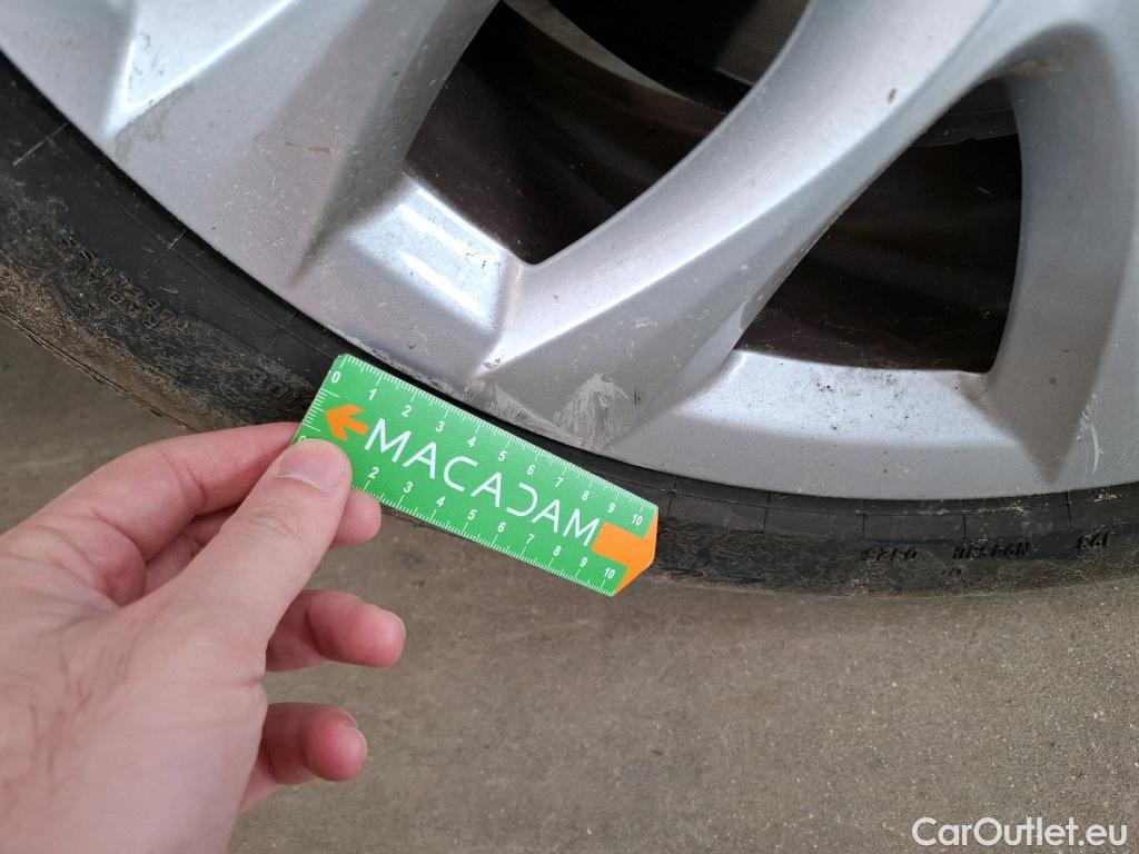  Bmw  Serie 2 BMW  Active Tourer / 2018 / 5P / monospace 225xe Business Design Auto #21