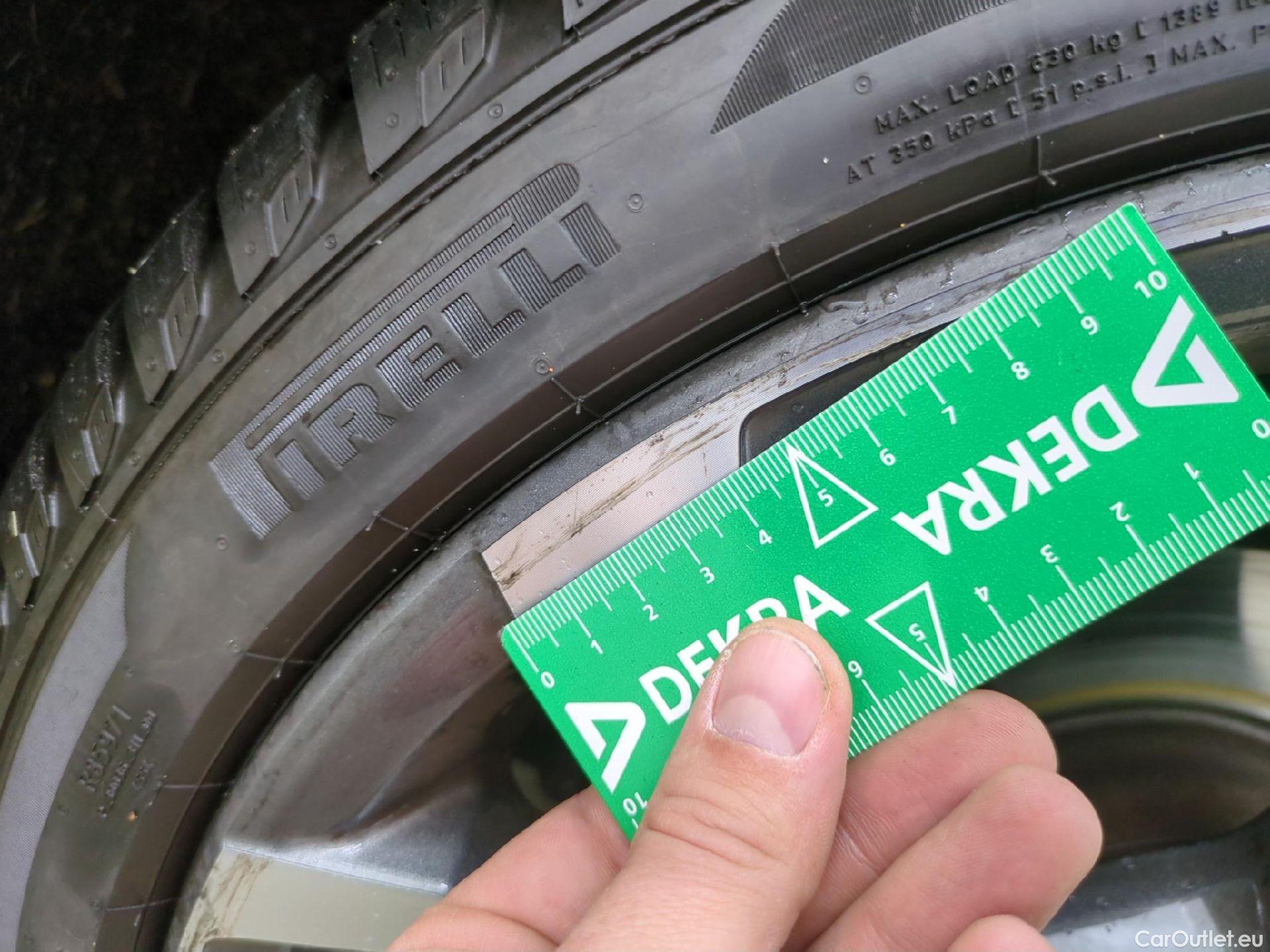  Audi  A3 AUDI  Sportback / 2020 / 5P / Berline 35 TFSI 150 MHEV S Tronic S Line #25