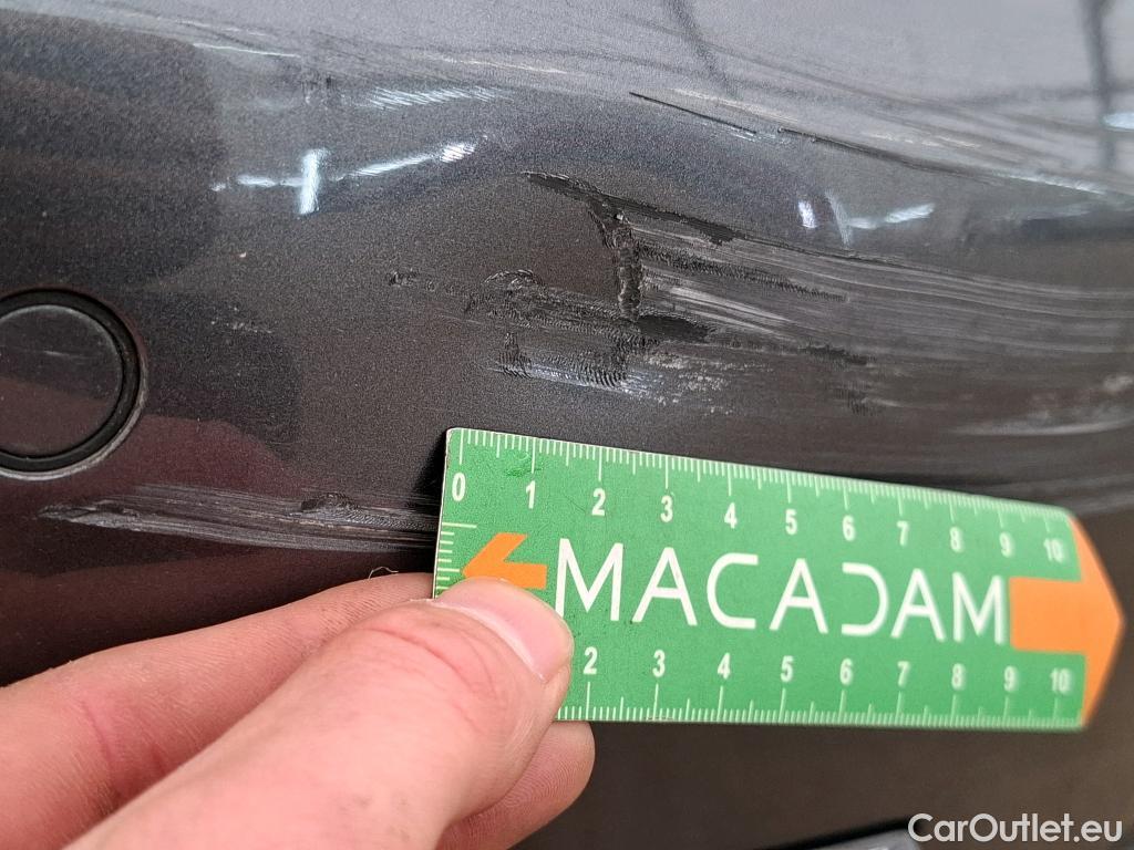  Bmw  Serie 3 BMW Série 3 Berline / 2018 / 4P / Berline 330e 292ch Edition Sport BVA8 Hybride #4