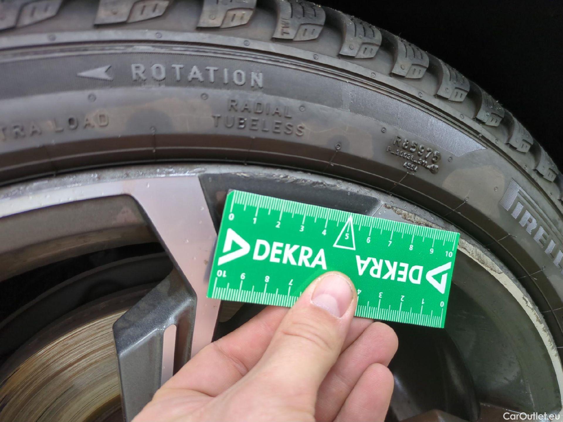  Audi  A3 AUDI  Sportback / 2020 / 5P / Berline 35 TFSI 150 MHEV S Tronic S Line #13