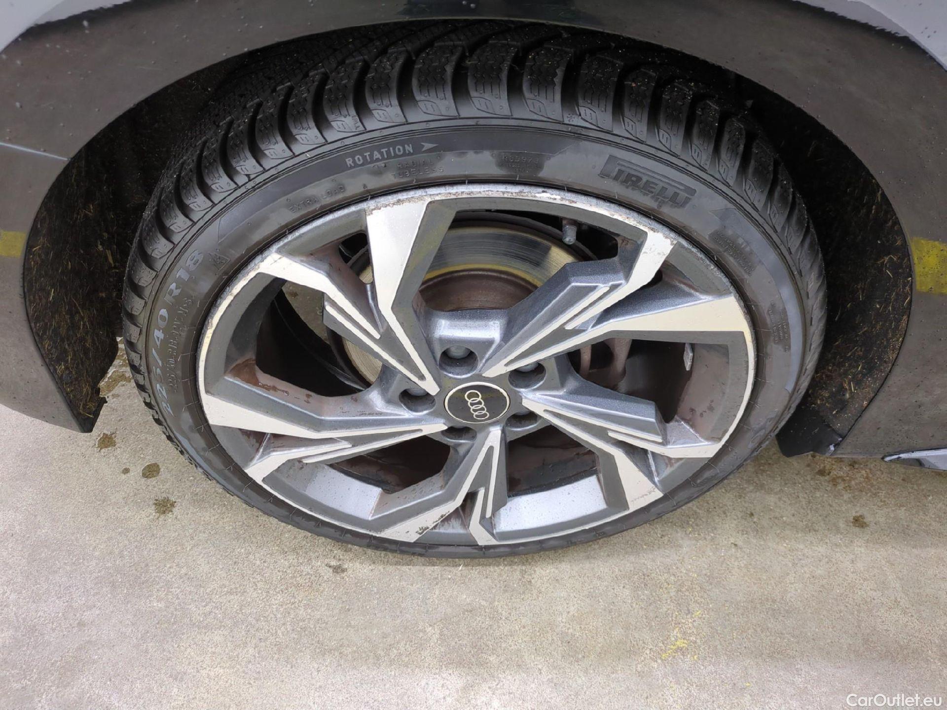  Audi  A3 AUDI  Sportback / 2020 / 5P / Berline 35 TFSI 150 MHEV S Tronic S Line #27