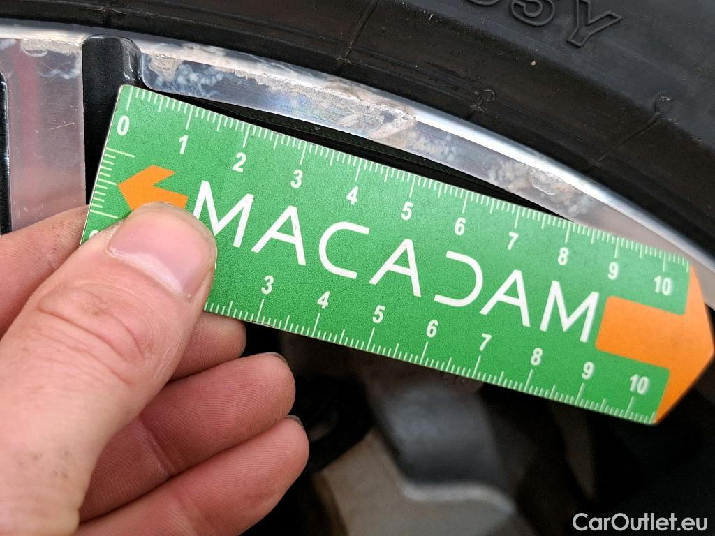  Bmw  Serie 3 BMW Série 3 Berline / 2018 / 4P / Berline 330e 292ch Edition Sport BVA8 Hybride #19