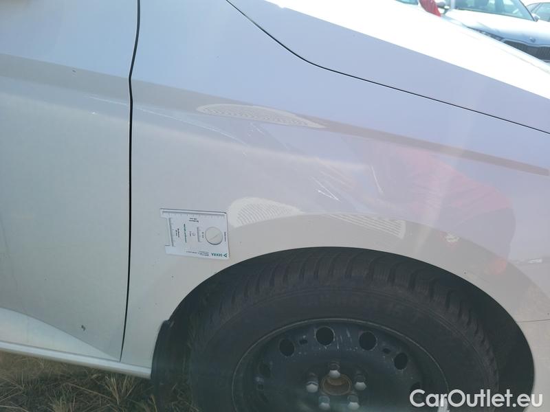  Skoda  Fabia  Combi (2015) Com.1.0TSI 70 Ambition 5d #21