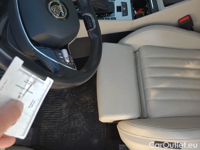  Skoda  Superb  Combi (N25) (2023) Sup.C.1.4 PHEV 160 L&K AT #7