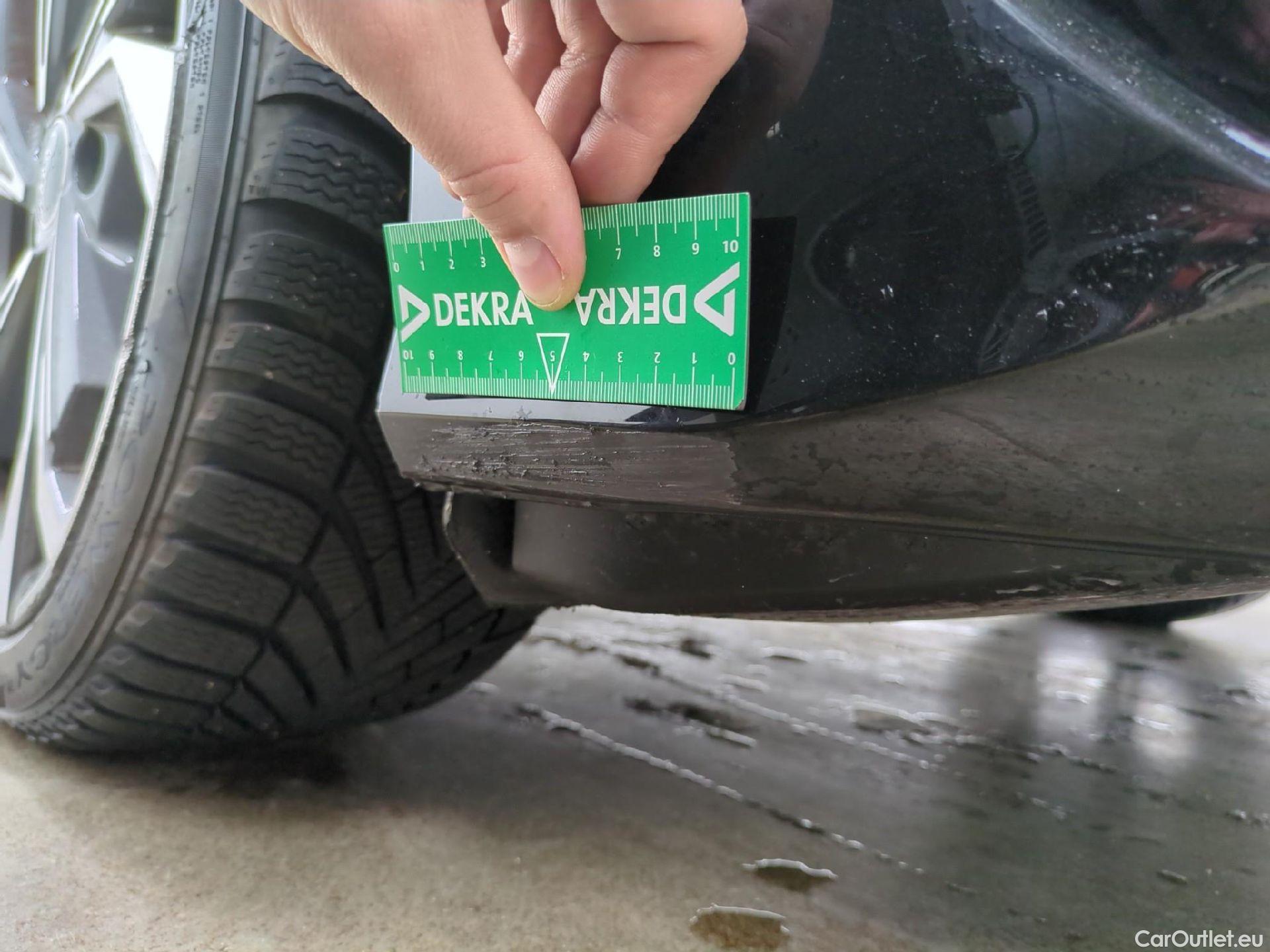  Audi  A3 AUDI  Sportback / 2020 / 5P / Berline 35 TFSI 150 MHEV S Tronic S Line #46