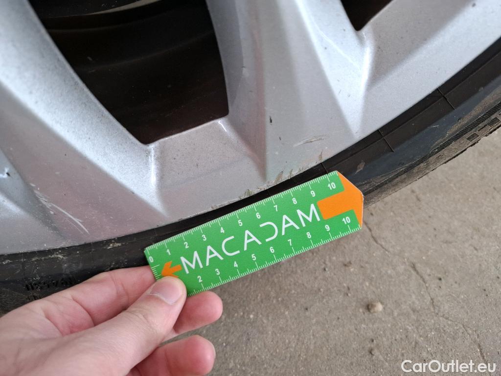  Bmw  Serie 2 BMW  Active Tourer / 2018 / 5P / monospace 225xe Business Design Auto #20