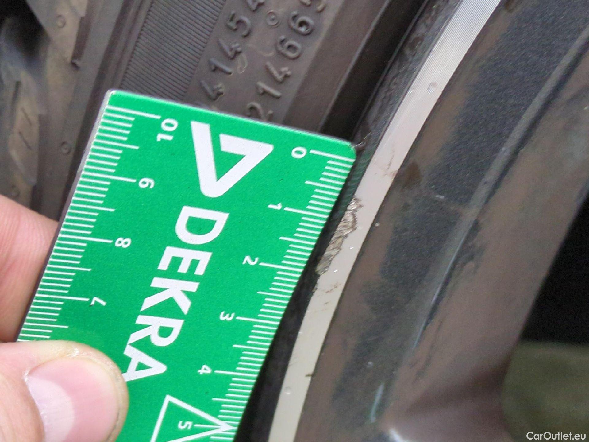  Audi  A3 AUDI  Sportback / 2020 / 5P / Berline 35 TFSI 150 MHEV S Tronic S Line #14