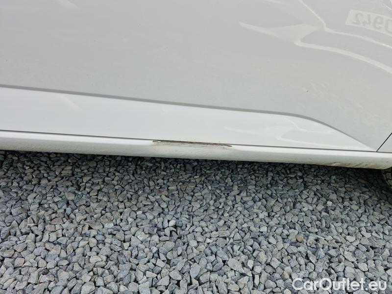  Skoda  Fabia  Combi (2015)  Com 1.0TSI 81 Ambition #14