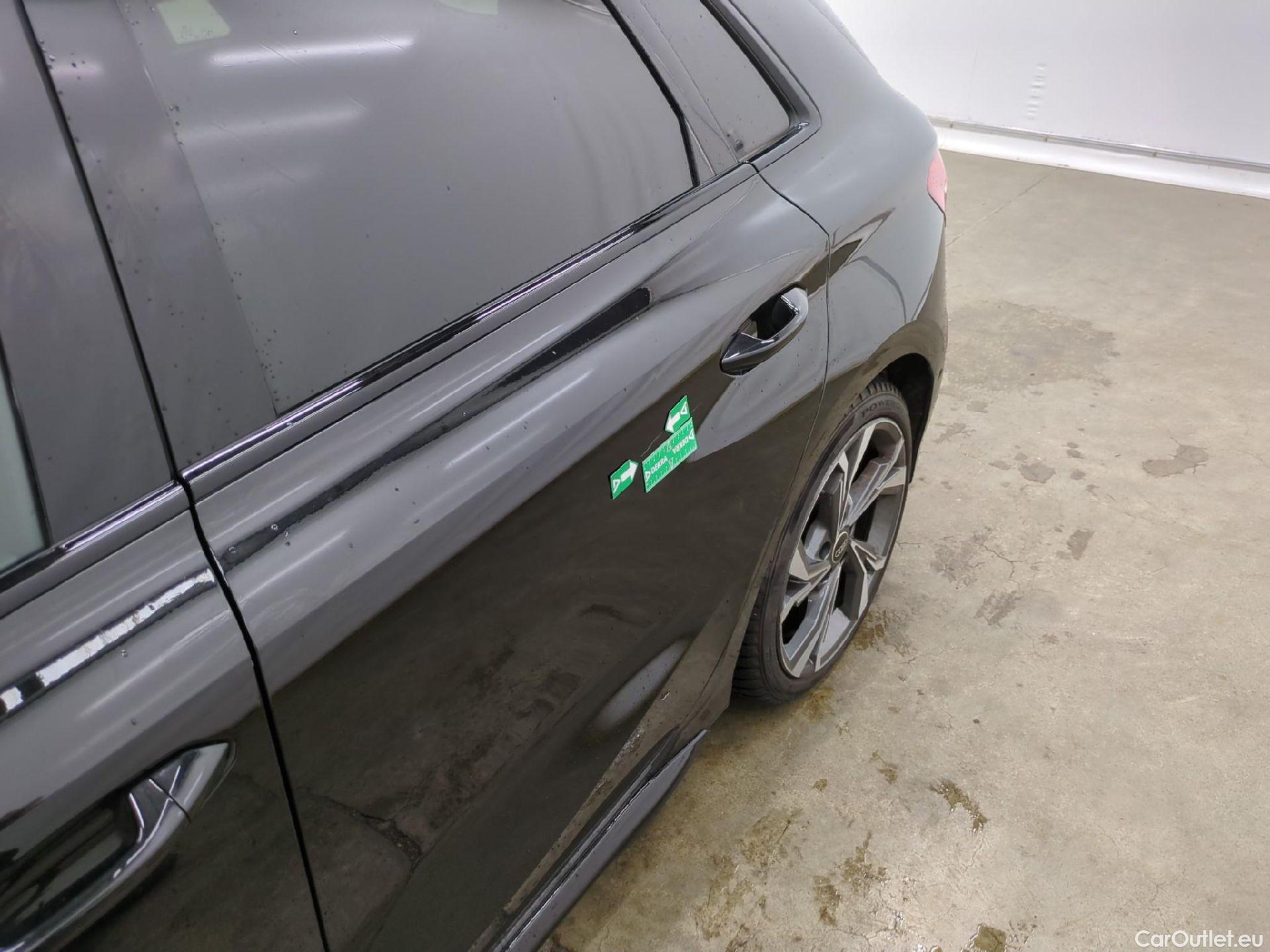  Audi  A3 AUDI  Sportback / 2020 / 5P / Berline 35 TFSI 150 MHEV S Tronic S Line #54