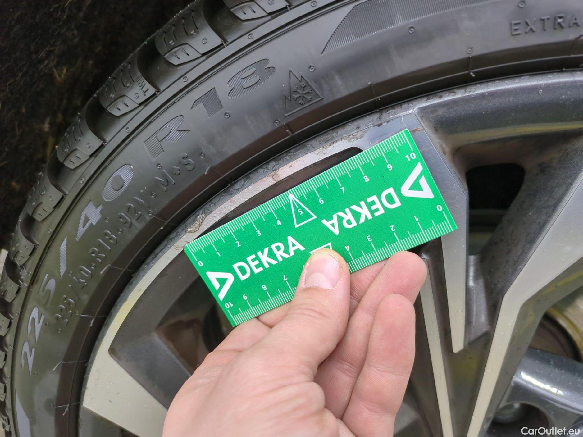  Audi  A3 AUDI  Sportback / 2020 / 5P / Berline 35 TFSI 150 MHEV S Tronic S Line #33