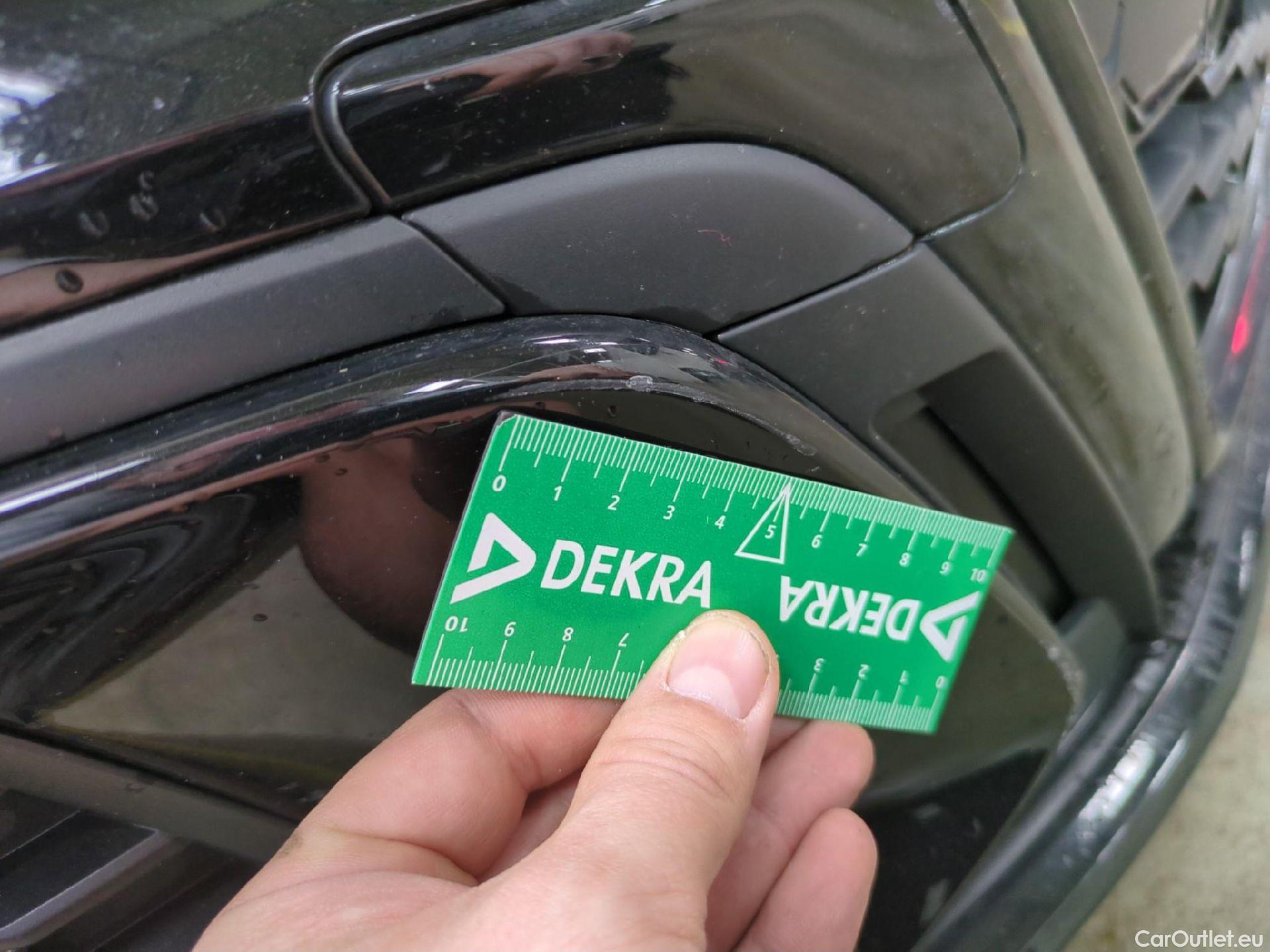  Audi  A3 AUDI  Sportback / 2020 / 5P / Berline 35 TFSI 150 MHEV S Tronic S Line #48