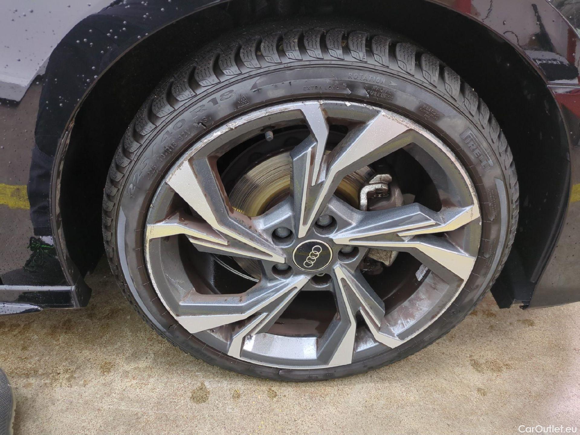  Audi  A3 AUDI  Sportback / 2020 / 5P / Berline 35 TFSI 150 MHEV S Tronic S Line #2