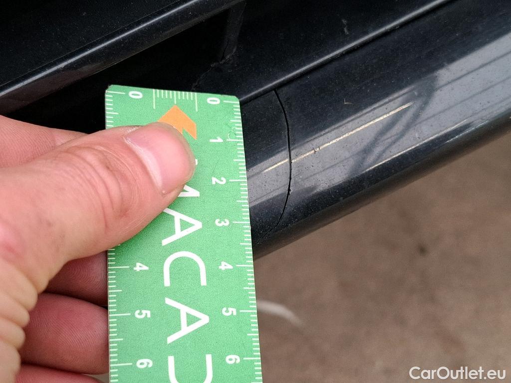  Bmw  Serie 3 BMW Série 3 Berline / 2018 / 4P / Berline 330e 292ch Edition Sport BVA8 Hybride #37