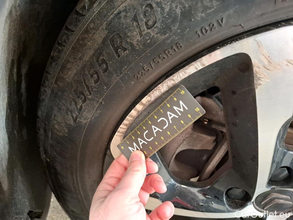  Citroen  C5 Aircross CITROEN  / 2018 / 5P / SUV Hybrid 225 ë-EAT8 Shine #42