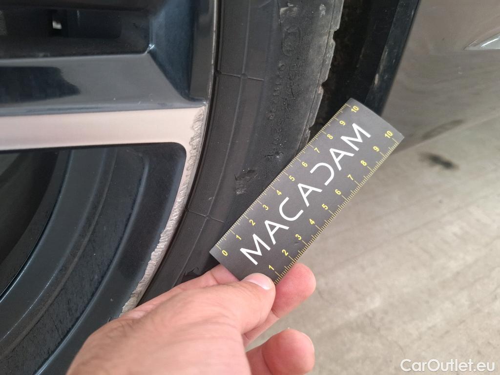  Bmw  Serie 3 Série 3 Touring 330 e M Sport 2.0 290CV BVA8 E6d #111