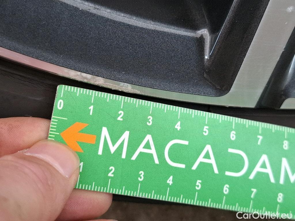  Bmw  Serie 3 BMW Série 3 Berline / 2018 / 4P / Berline 330e 292ch Edition Sport BVA8 Hybride #29