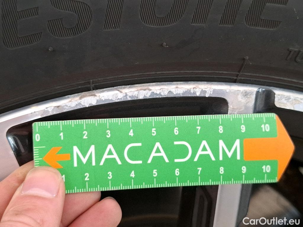  Bmw  Serie 3 BMW Série 3 Berline / 2018 / 4P / Berline 330e 292ch Edition Sport BVA8 Hybride #26