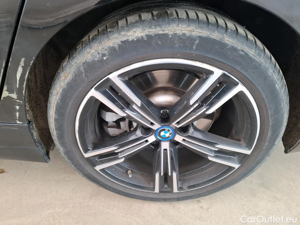  Bmw  Serie 3 Série 3 Touring 330 e M Sport 2.0 290CV BVA8 E6d #137