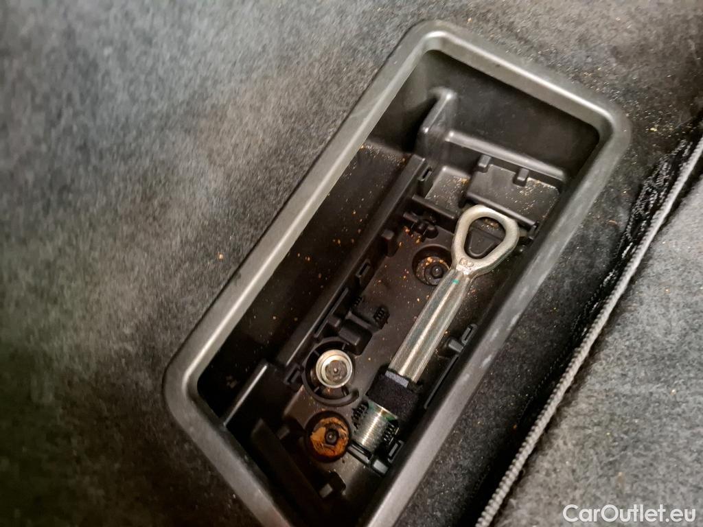  Bmw  Serie 3 BMW Série 3 Berline / 2018 / 4P / Berline 330e 292ch Edition Sport BVA8 Hybride #45