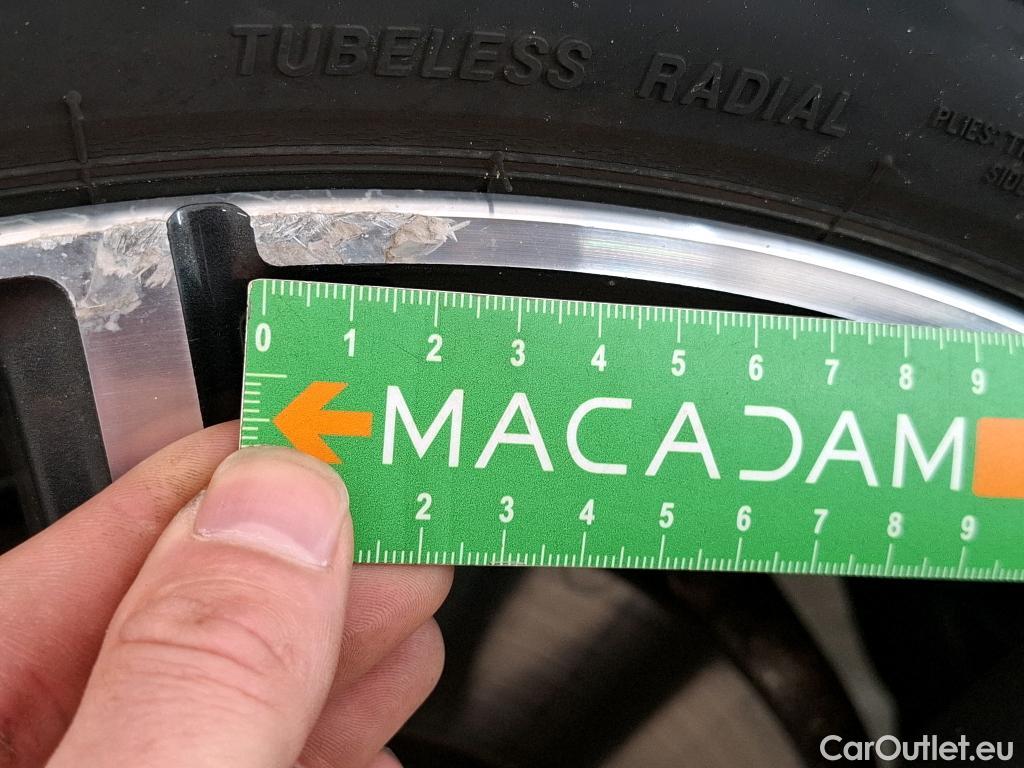  Bmw  Serie 3 BMW Série 3 Berline / 2018 / 4P / Berline 330e 292ch Edition Sport BVA8 Hybride #27